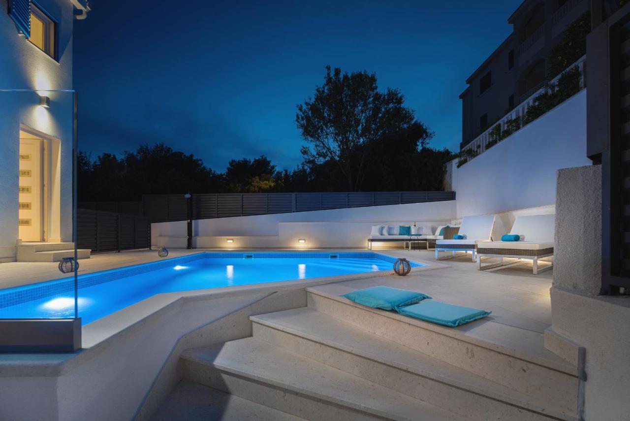 Villa Miholina - With Heated Swimming Pool Trogir Eksteriør billede