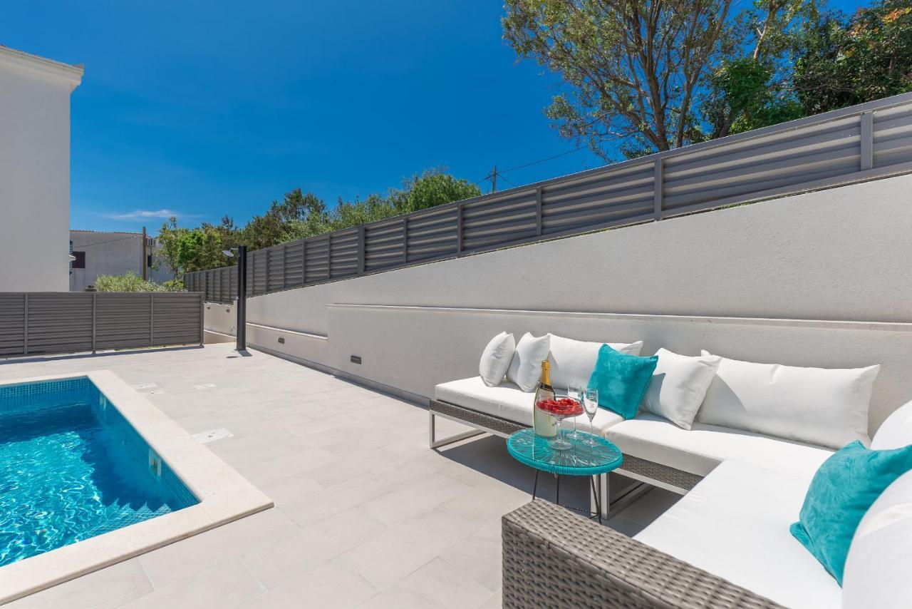 Villa Miholina - With Heated Swimming Pool Trogir Eksteriør billede